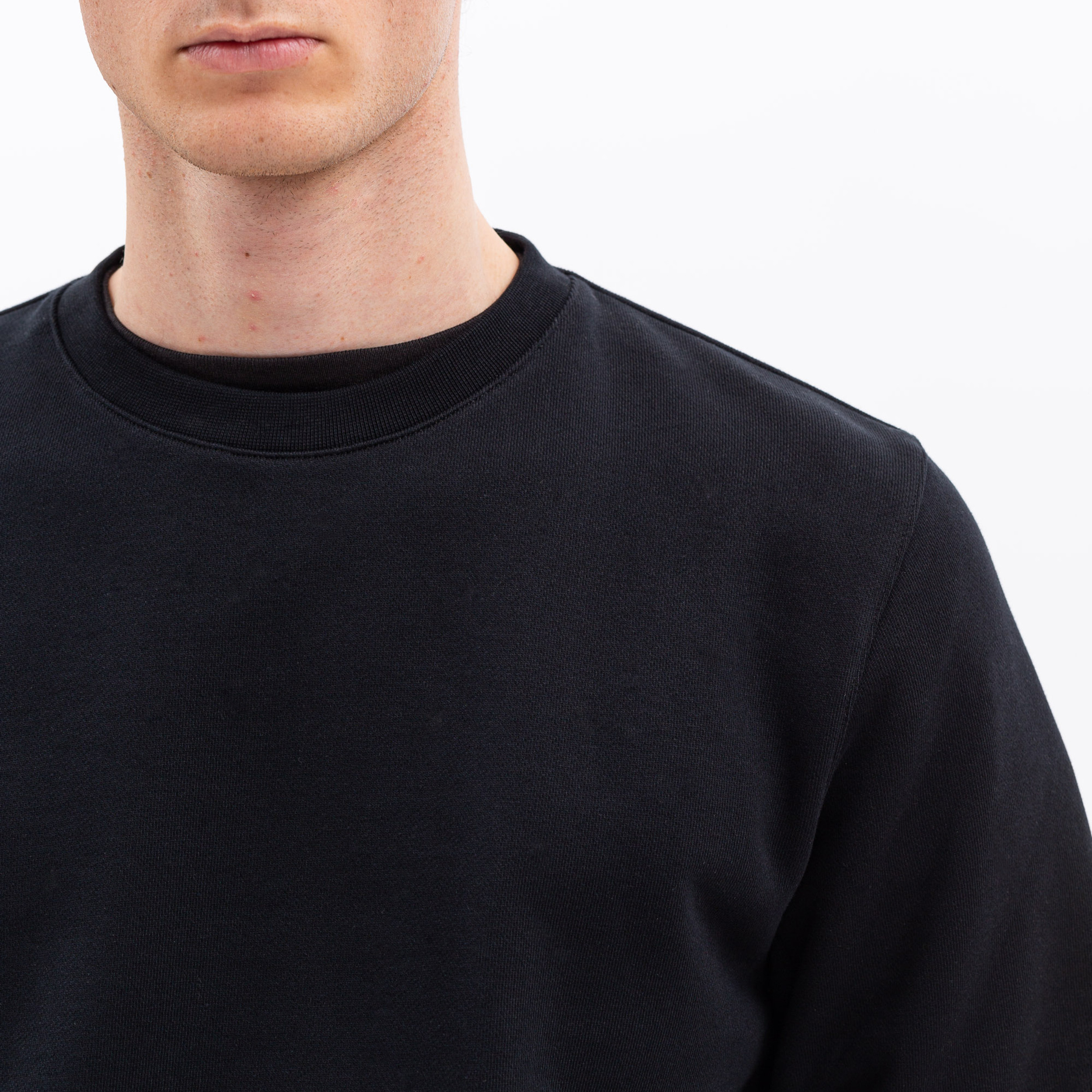 【関税込み】NORSE PROJECTS カーキ Vagn スウェットシャツ NORSE PROJECTSのカーキ Vagn スウェットシャツがセール中