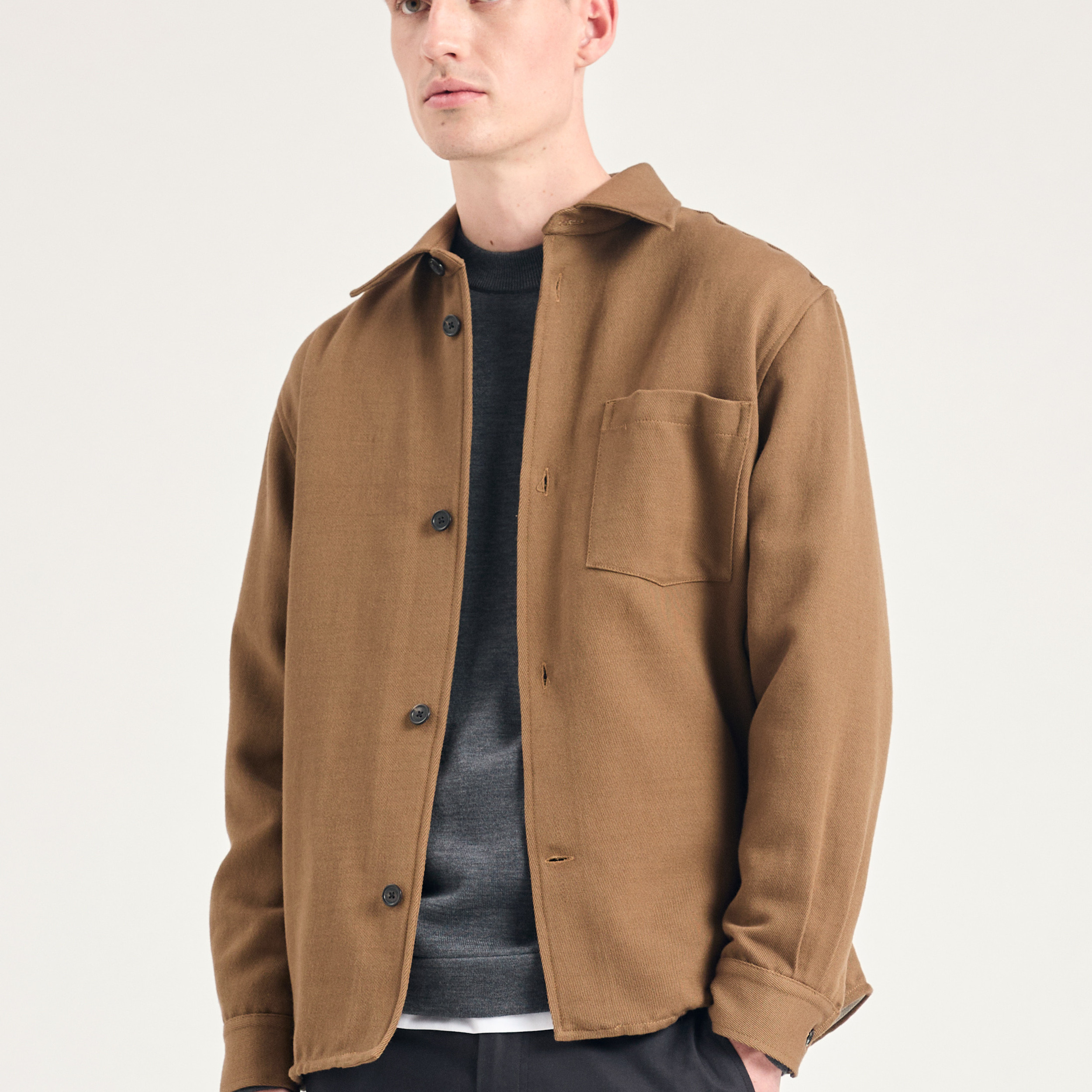 46679_72aa0a8830-n40-0835-9026