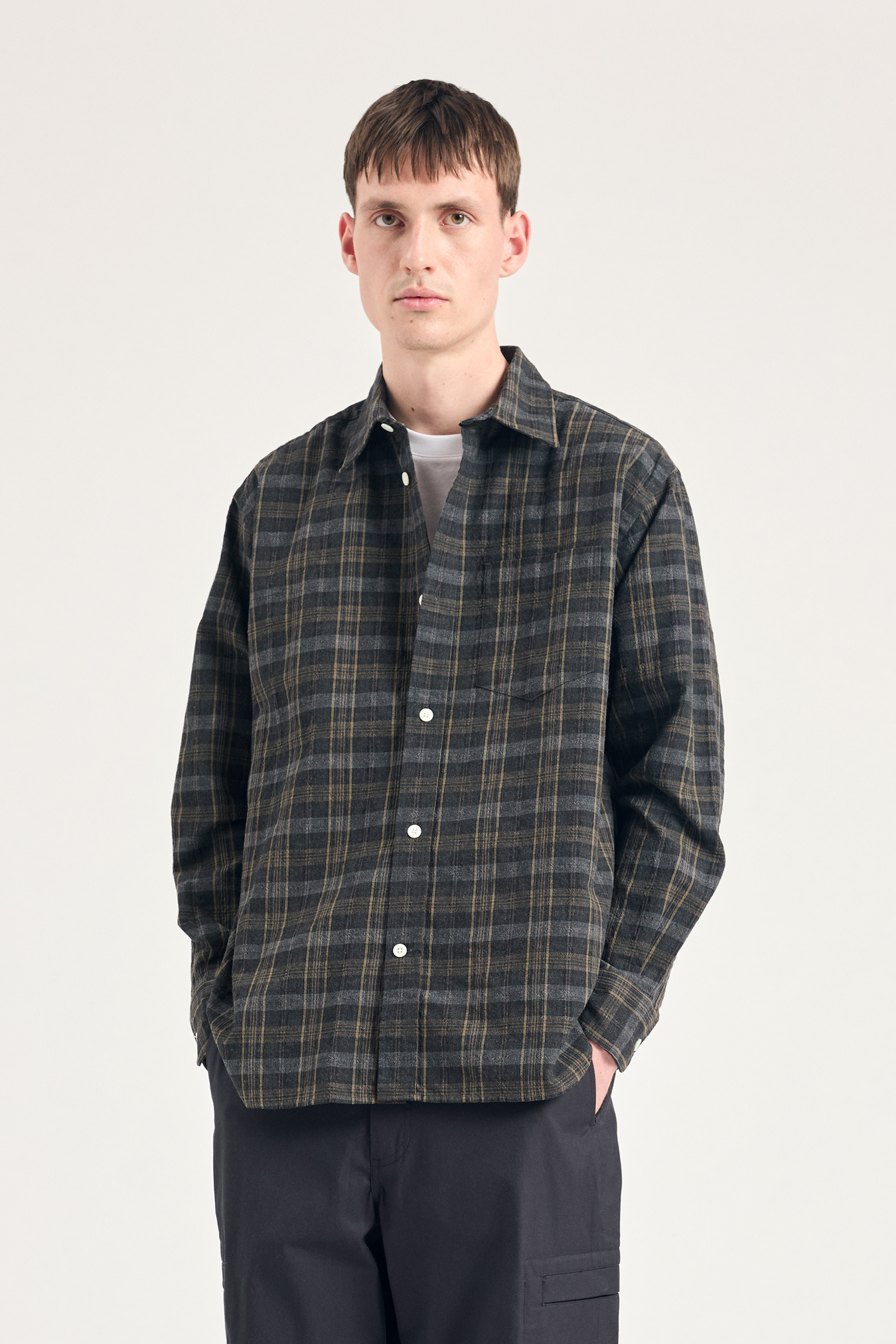 URU(ウル)/WOOL CHECK OVER SHIRTS/Gray URU(ウル)/WOOL CHECK OVER SHIRTS/Gray - メルカリ